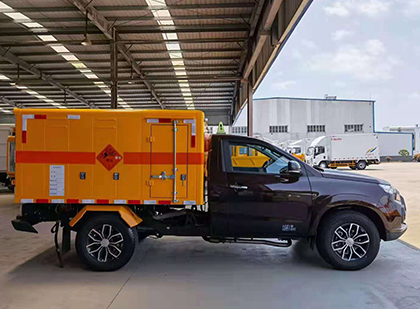 靖江爆破器材运输车